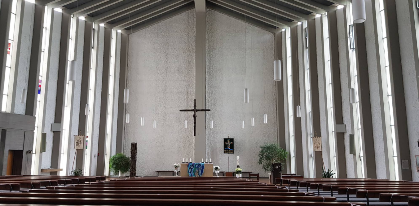 Innenraum der Heilig-Kreuz-Kirche in Albstadt-Ebingen