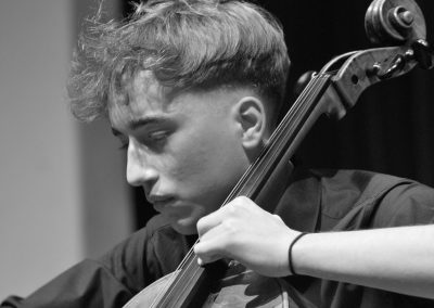 Vinzent Schuler am Violoncello